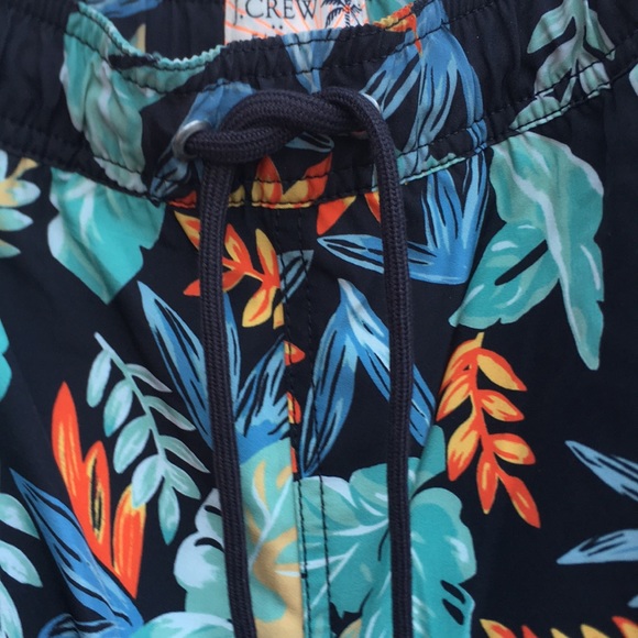 New J. Crew Men’s Tropical Print 6” Swim Trunk Shorts - Picture 3 of 7